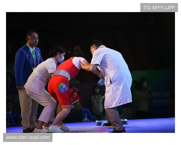 开化姑娘储海丽全国举重冠军赛女子64公斤级夺三冠,总成绩233公斤