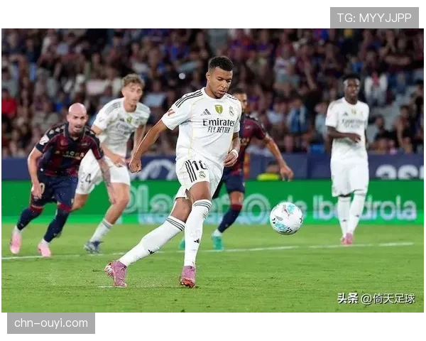 姆巴佩单赛季欧冠15球，仅次于C罗历史纪录